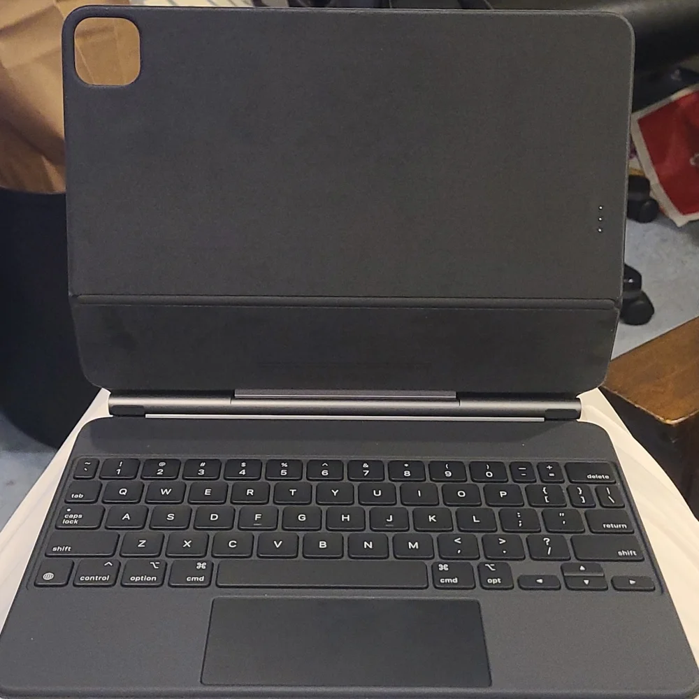 NEW Apple Keyboard